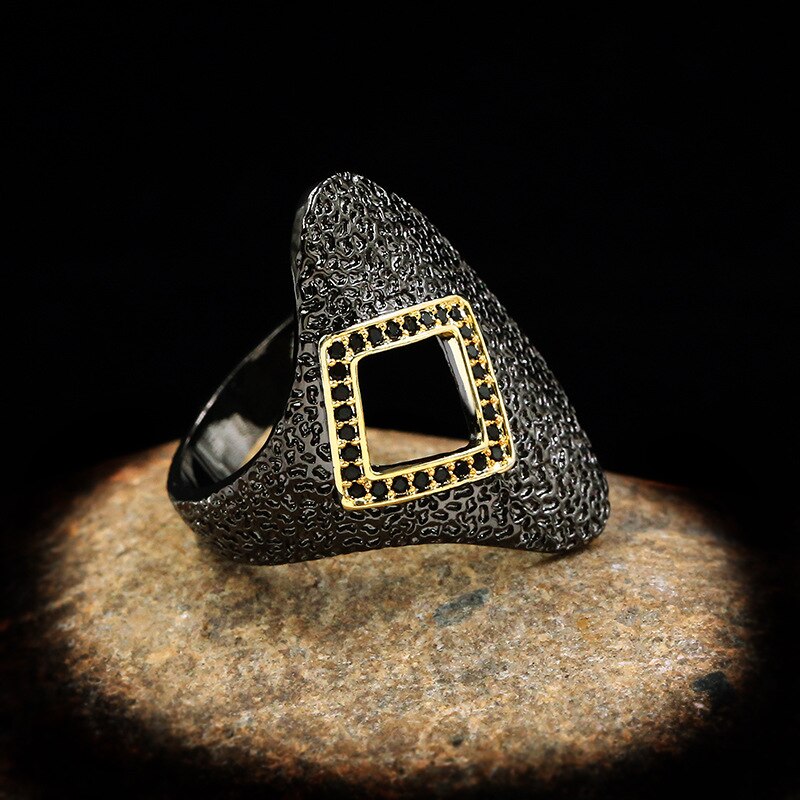 Exquisite Modern, Black Gold Style Ring