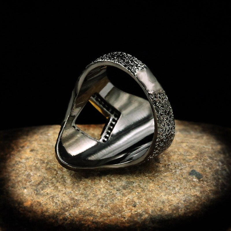 Exquisite Modern, Black Gold Style Ring
